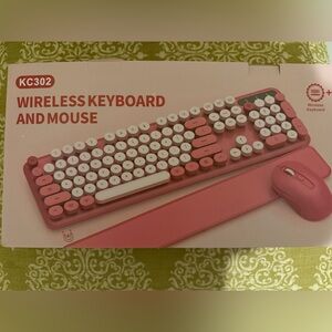 Pink Wireless Keyboard and Mouse Set